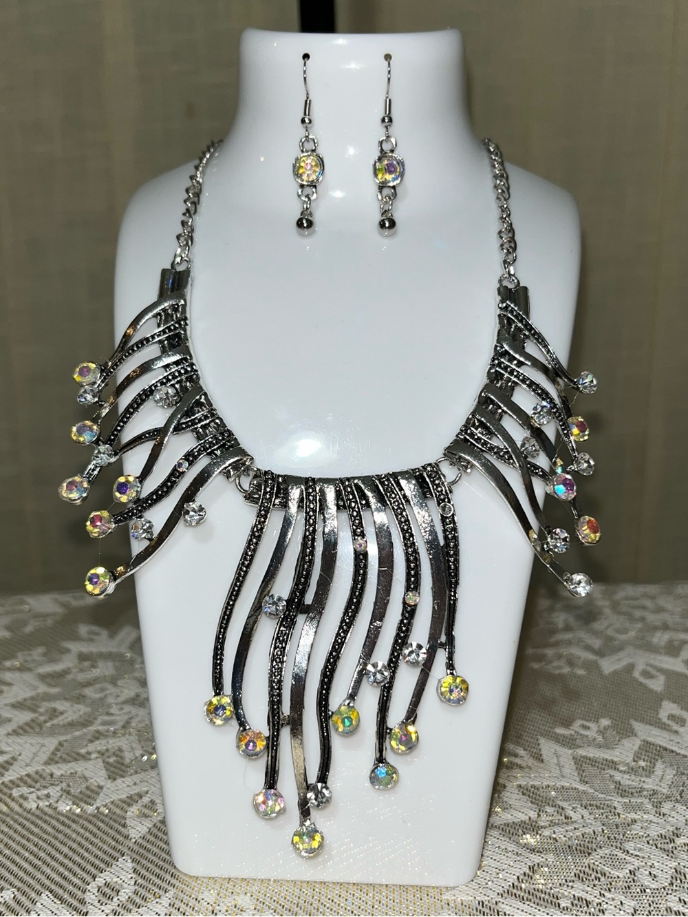 Aurora Rhinestone Fringe Necklace & Earring Set - Silver NEW